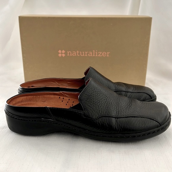 Naturalizer / Leather / Black Mules - Picture 10 of 11